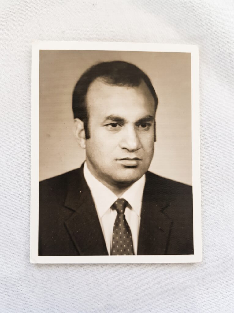 Samiuddin Safi Zhouand